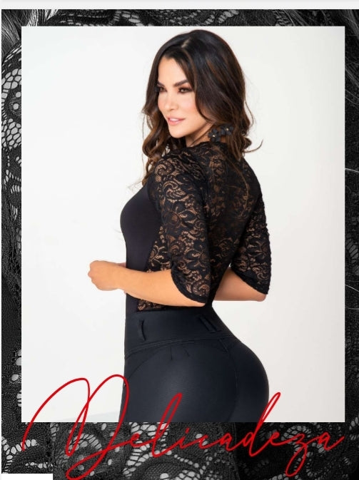 BLUSA DE ENCAJE