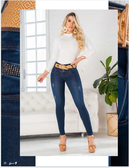 SEVEN BUTT-LIFTING JEANS